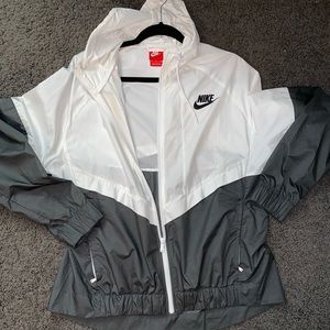 Nike windbreaker. Women’s size XL.